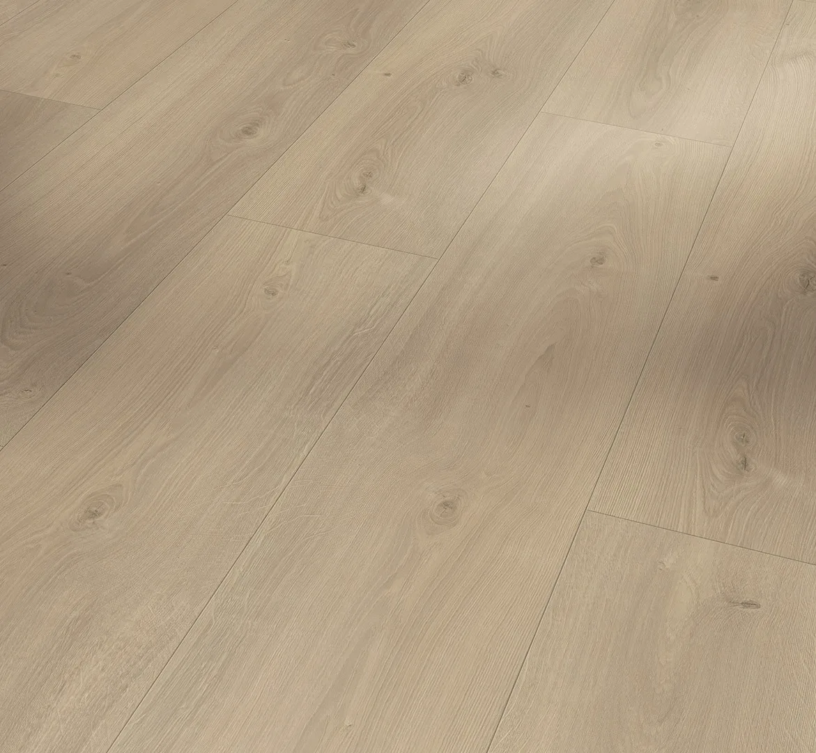 Oak Avant Sanded Basic 600 laminate flooring
