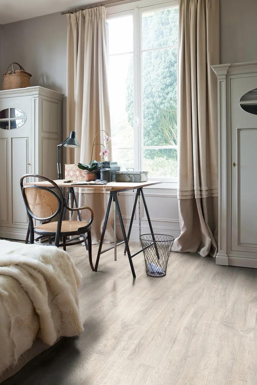 Reclaimed White Patina Oak view 2