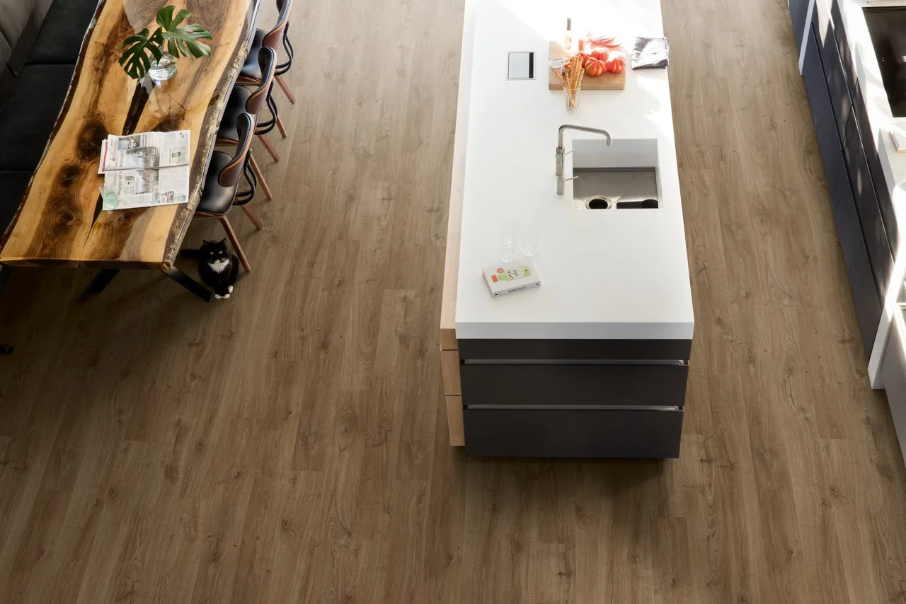 Newcastle Oak Brown view 3