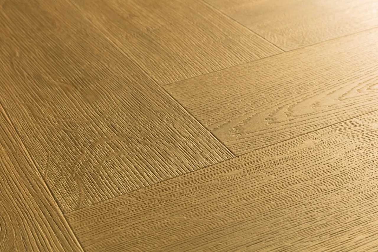 Cinnamon Oak view 3