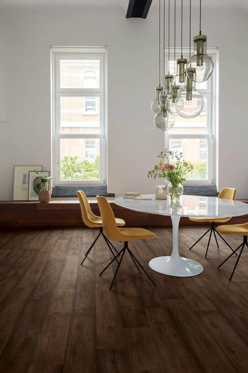 Waxed Oak Brown view 3