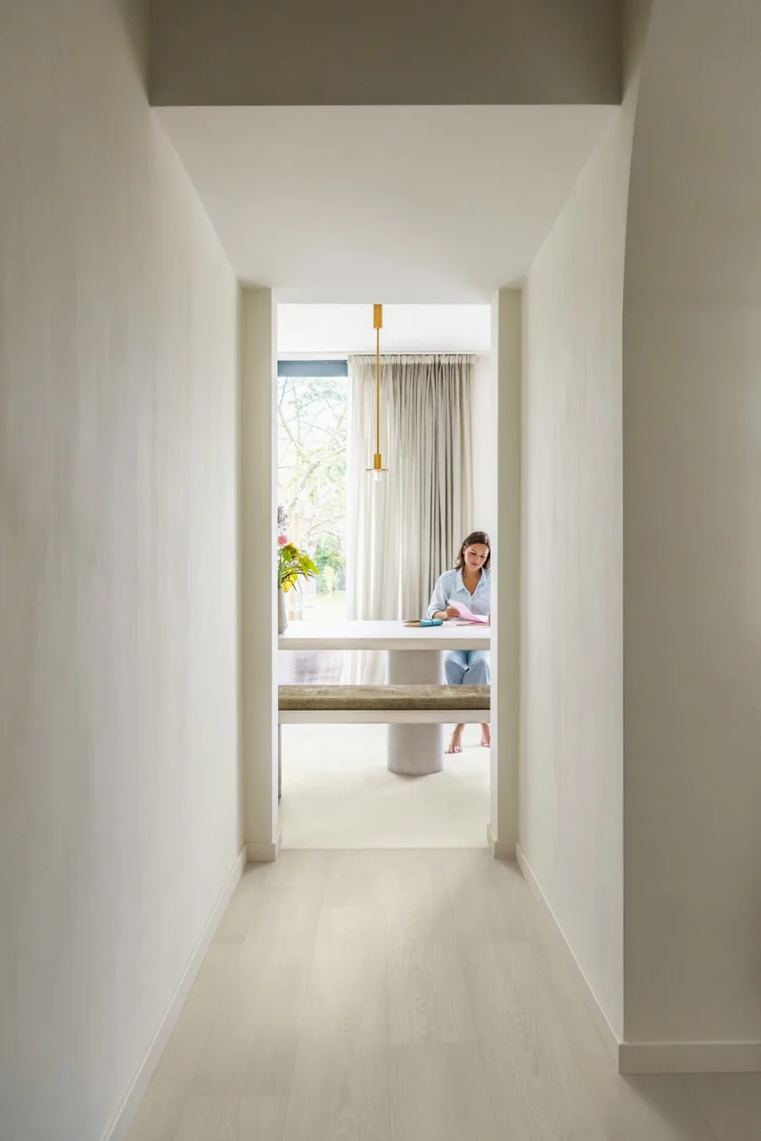 White Premium Oak view 2